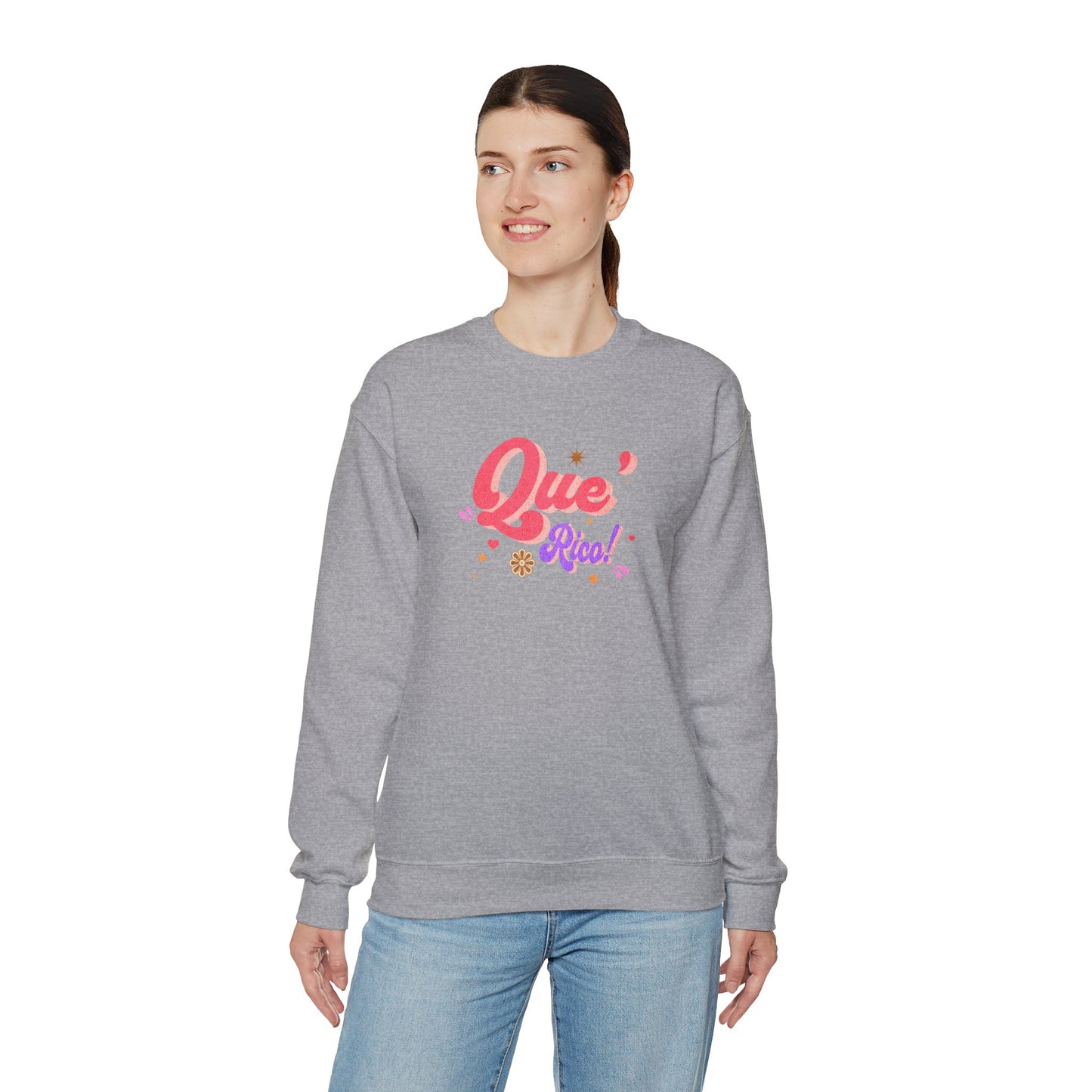 'Que Rico!' Women's Heavy Blend™ Crewneck Sweatshirt.