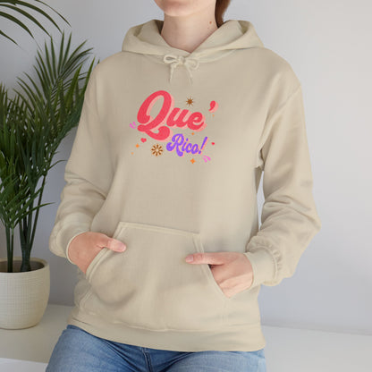 'Que Rico!' Women's Heavy Blend™ Hooded Sweatshirt.