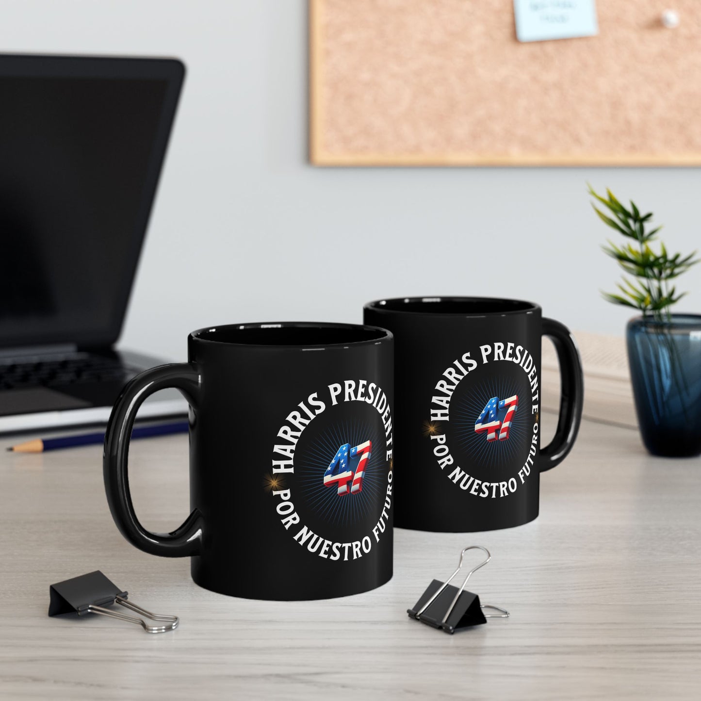 'Harris Presidente -47- Por Nuestro Futuro'. Black Mug (11oz).