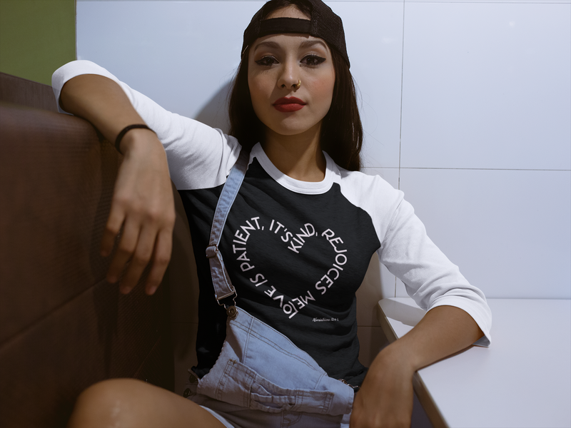 "Love is patient, it's kind, it rejoices me" 1 Corinthians 13: 4-8 Unisex 3\4 Sleeve Baseball Tee.
