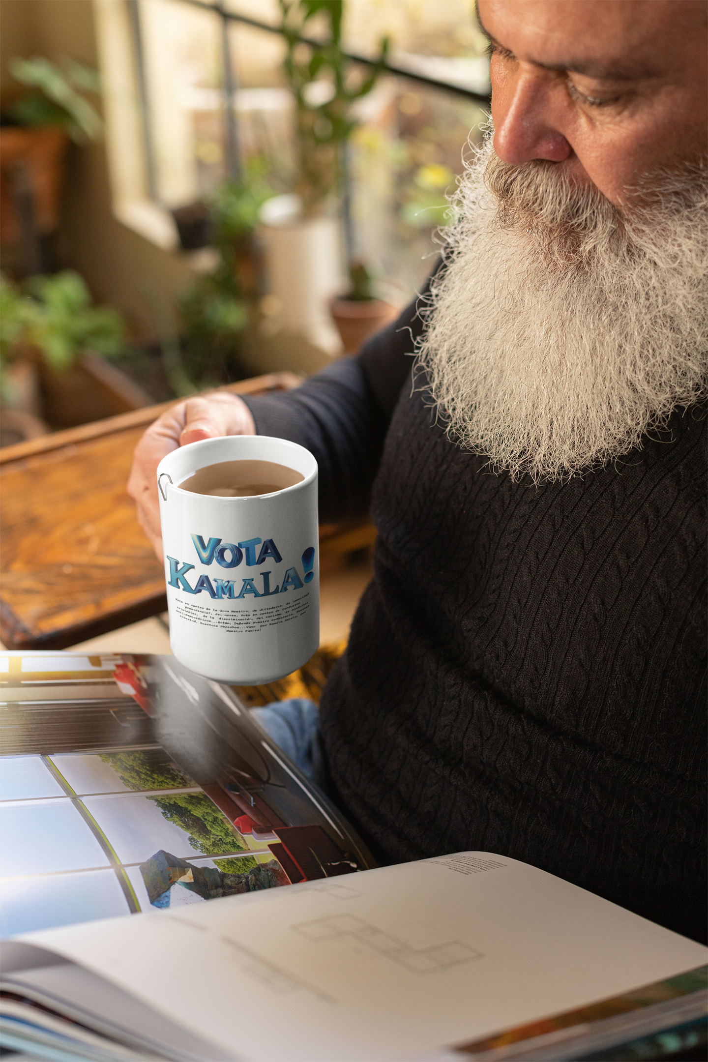 'Vota Kamala! Vota en contra de La Gran Mentira, de dictaduras, de immunidad presidencial,  del acoso, Vota en contra de conductas criminales...' Ceramic Mug 15oz